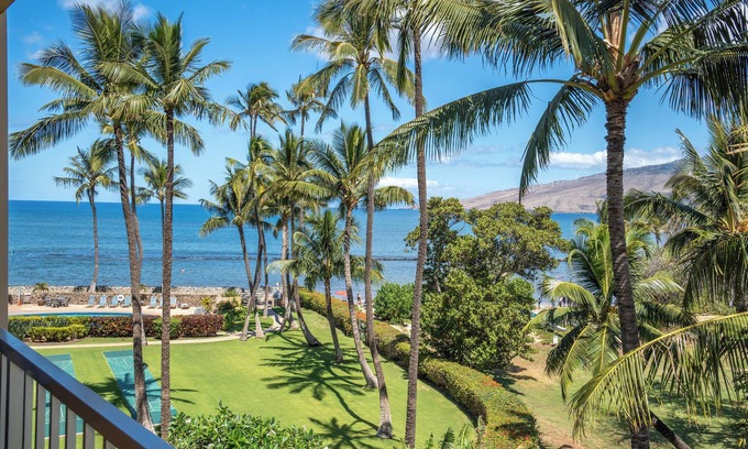 Kihei Condo | Menehune Shores #401 4th floor Ocean View, A/C throughout, Great Rates