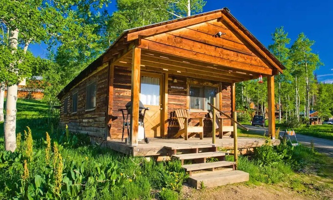 Clark Cabin | Merchant Cabin - Near Steamboat Lake