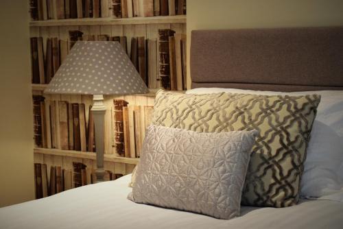 Clifton Apartment | Meridian Way - 3 Bed Apartment - Sleeps 7