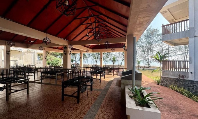 Air Papan Hotel | Mersing Beach Resort