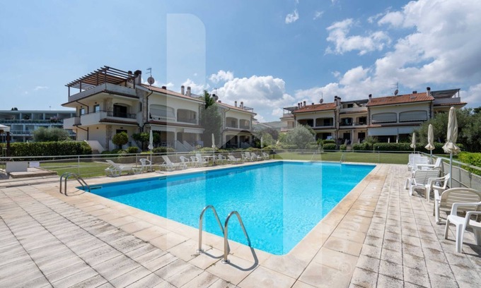 Pineto Apartment | Micaene Andromeda - Two-room apartment with outdoor patio