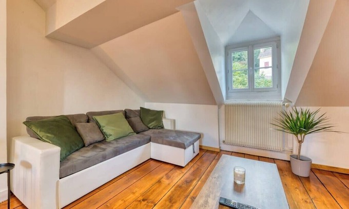 Sahurs Apartment | Michael : beau *F3* La Bouille