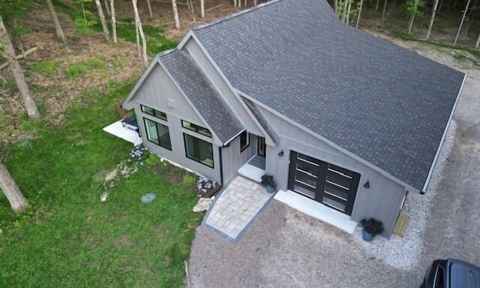 Maple City House | Michi's Base Camp: Your Dog-Friendly Escape Begins