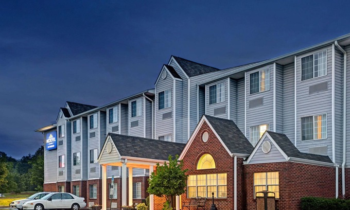 Barium Springs Hotel | Microtel Inn & Suites by Wyndham Statesville