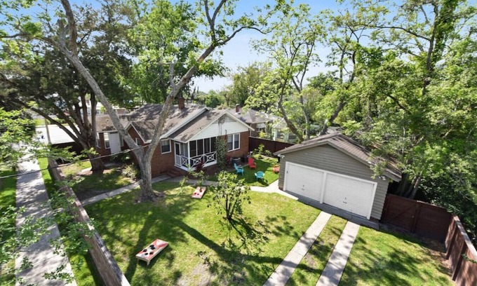Southside House | Mid-Century Home: Backyard, Close to Downtown