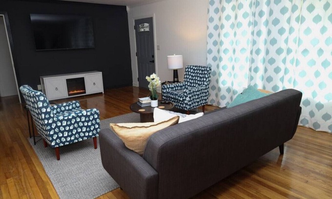 Tougaloo House | Mid-Century Modern Home