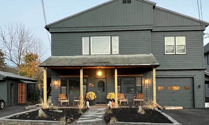 Winooski Apartment | Mid Century Modern Sunny Spacious 2 Bedroom Apartment .