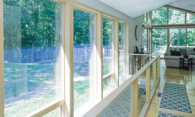 Battle Creek House | Mid-century modern Retreat- 4000 Sqft-Hot Tub Entire House-Pet Friendly