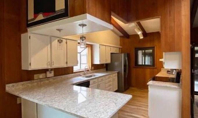 Lexington House | Mid-Century Modern