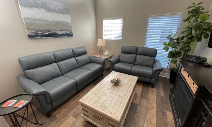 Lafayette Condo | Mid-City Loft/Lovely & Safe 2 bed/2 bath