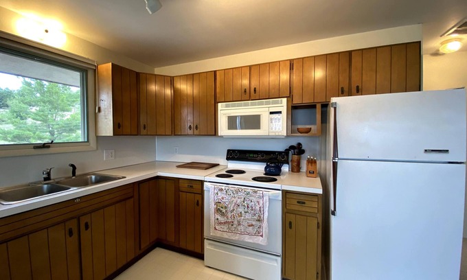 Montague Cottage | Midcentury Modern Beach Cottage w/100' of private sandy beachfront