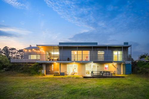 Jungmun House | Middle Door Pension