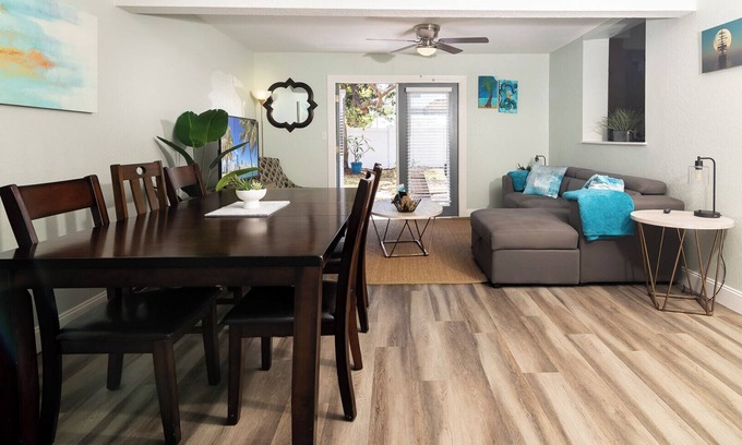 Tampa House | Midtown Sea Esta #1
