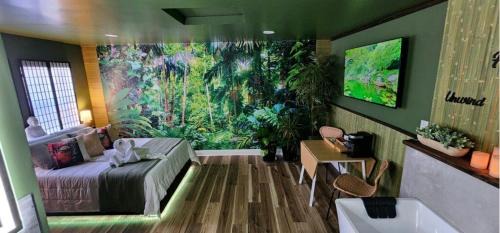 Midtown House | MidTown Zen Den