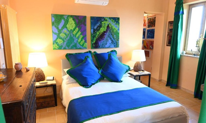 Montepulciano House | Mikipong