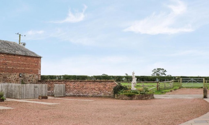 Wing House | Milecastle