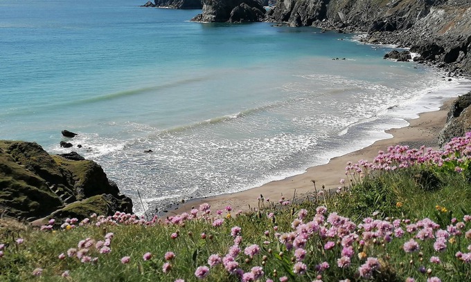 Chysauster Cottage | MILL HOUSE BARN, pet friendly, with a garden in Penzance