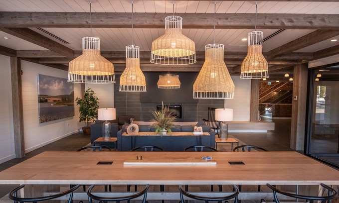 O'Leary Hotel | Mill River Resort