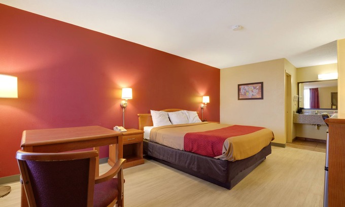 Millington Hotel | Mill Tree Inn