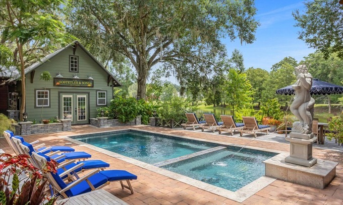 Lake Weldona House | Mills Cottage by the Little Lake