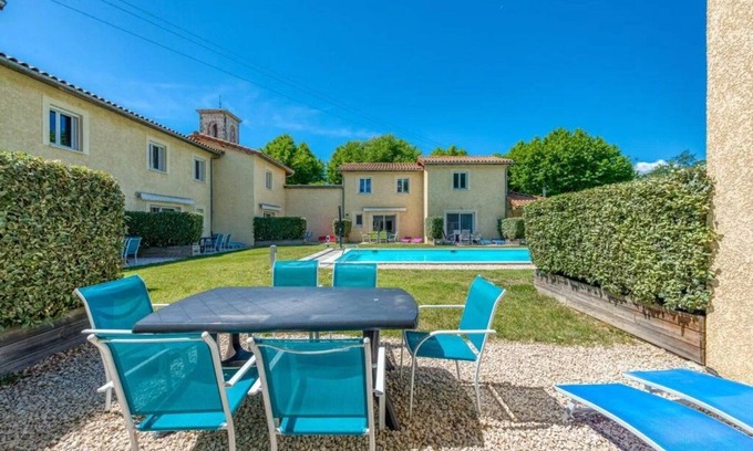 Gagnieres House | Mimosa in the Domaine des Fleurs flower estate