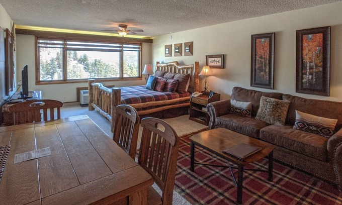Purgatory Cabin | Miner's Rest (#305) | Pool, Near Ski - Golf - AC, Hot Tub, Views
