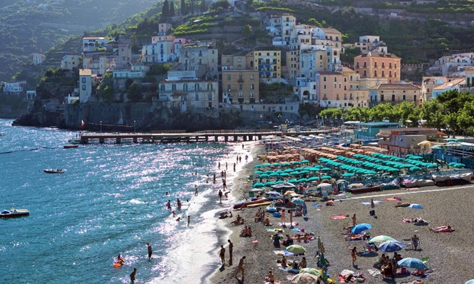 Minori Apartment | Mirtillo, Close to the Beach, Private terrace by Amalfivacation.it