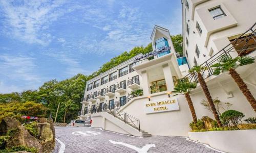 Miryang Hotel | Miryang Ever Miracle Hotel