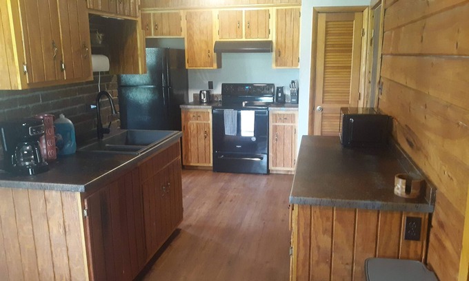 Gainesboro Cabin | Miss Jettie's Cabin