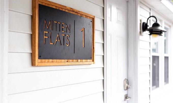 Ludington Apartment | Mitten Flats #1 - 1 Block to the beach!