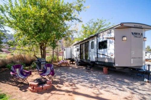 Moab South Valley House | Moab RV Resort RV Fully Setup OK41