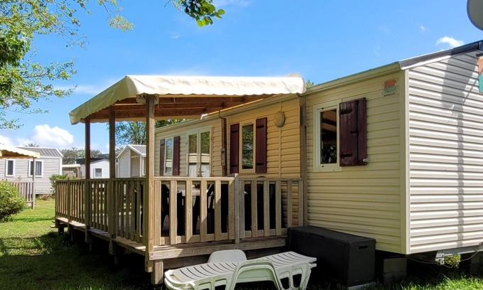 Avrille House | Mobil-home le Petit Paradis