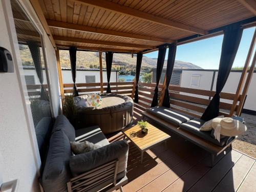 Grebastica Apartment | Mobile Home Luxor