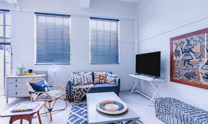 Greater Johannesburg Metropolitan Area Apartment | Modern 1 bedroom apartment in Braamfontein Werf