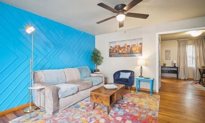 Tulsa House | Modern 1BR Condo Near Brookside – in Tulsa
