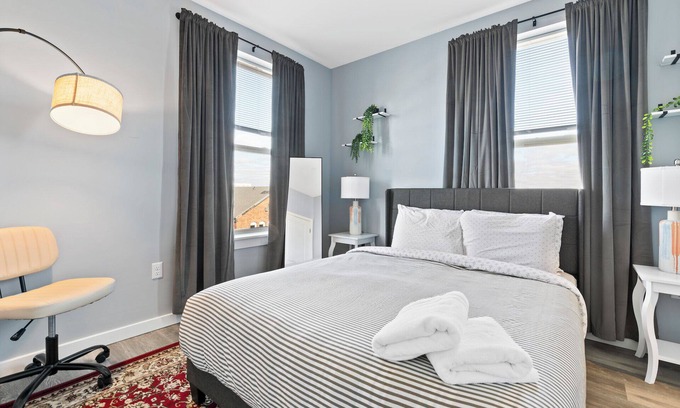 Everett Apartment | Modern 1BR Near Encore 3277