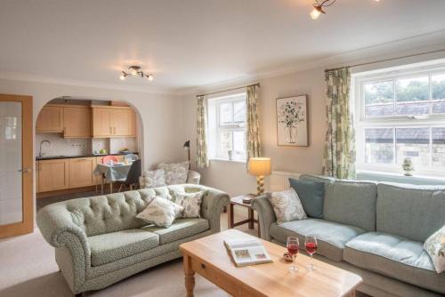 Tavistock Apartment | Modern 2-Bed Flat in Tavistock Centre