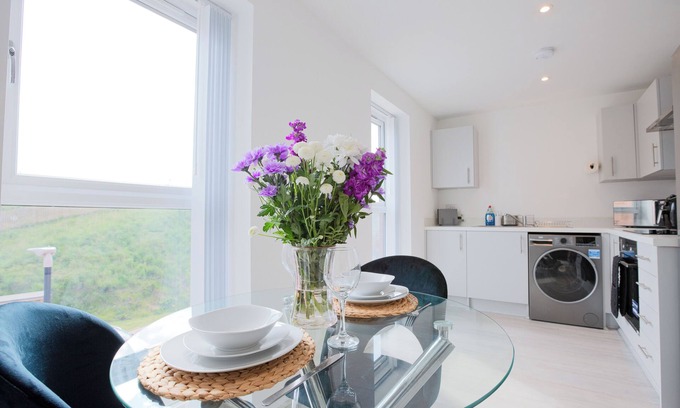 Coventry Apartment | Modern 2-bedroom Apartment with Balcony
