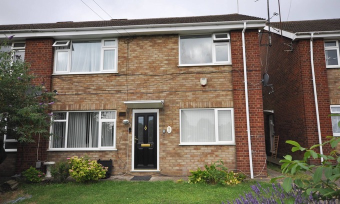 Luton Apartment | Modern 2 Bedroom Apartment
