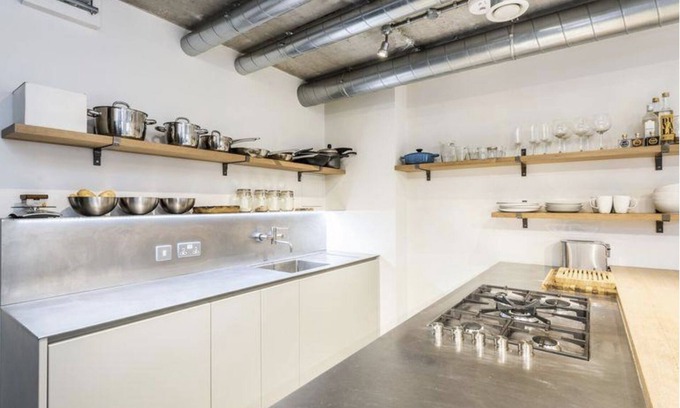 Cathedrals Apartment | Modern 2 bedroom flat in central London