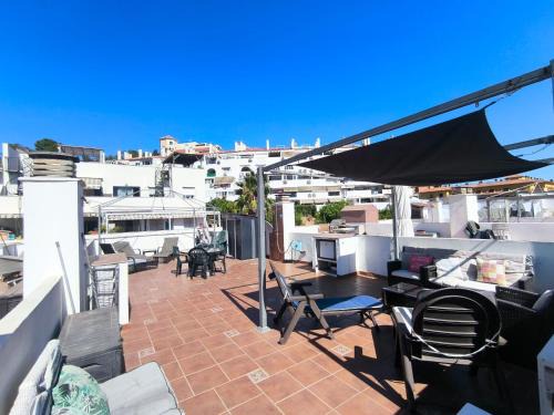 Benalmadena Costa Apartment | Modern 2 bedroom Penthouse with huge private roof top terrace,free parking and free WIFI