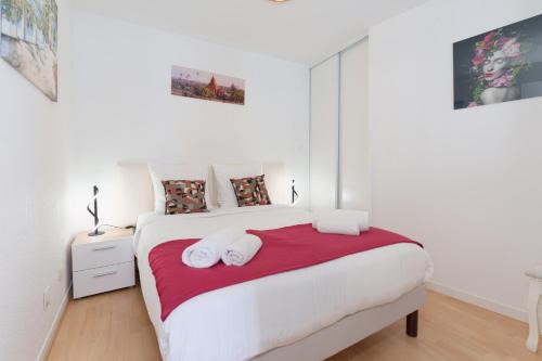 Le Suquet Apartment | Modern 2 Rooms in the heart of Cannes