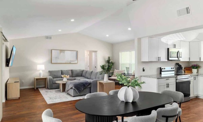 Wesley Chapel House | 🏡 Modern 3 Bedroom Home, Wesley Chapel
