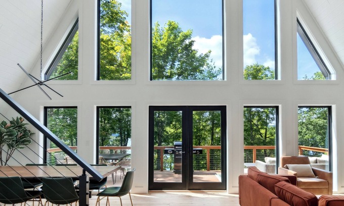 Valois House | Modern A-Frame near many wineries and activities: fire pit, King beds, & more!