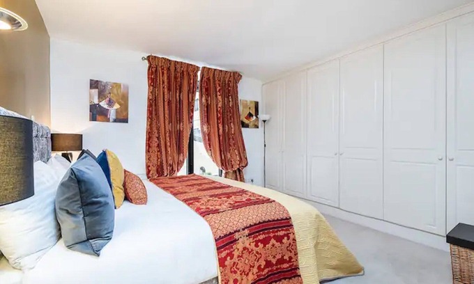 Courtfield Apartment | Modern, Aesthetic 2bed 2bath, South Kensington