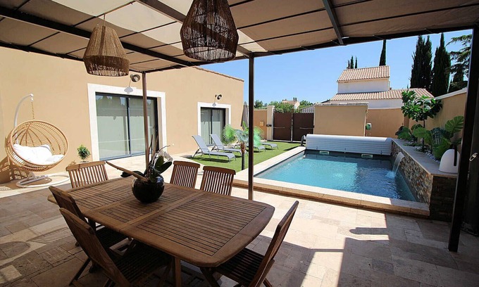 Paluds de Noves Villa | Modern air-conditioned villa with heated pool near Noves, Alpilles