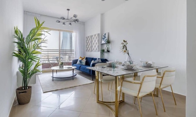 Jumeirah Lake Towers Apartment | Modern and Stunning 2BR with 2 Balconies in JLT!