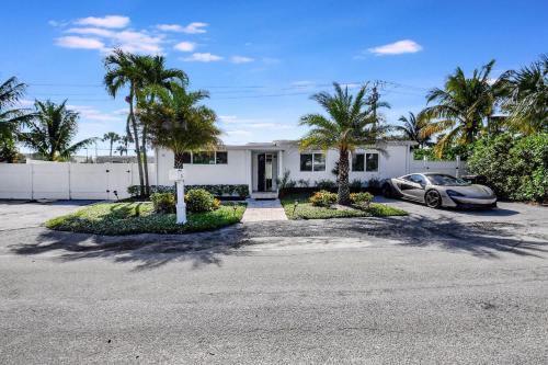Delray Beach House | Modern and Updated Delray Beach Escape Sleeps 10
