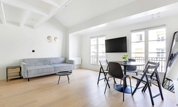 Strasbourg -Saint-Denis Apartment | Modern Apartment - 2BD/5P - Sentier/Montorgueil