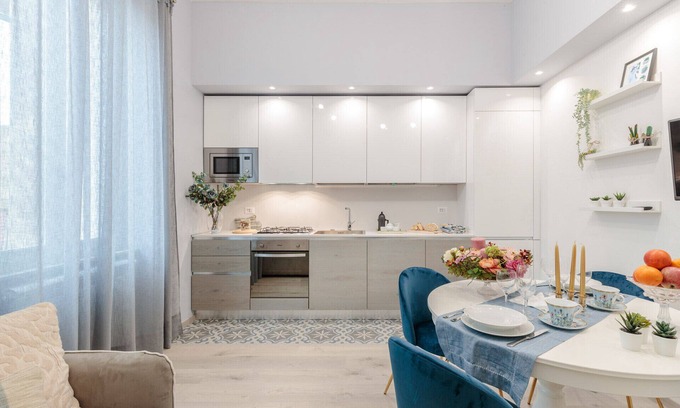 Viareggio Apartment | Modern Apartment by the Beach Promenade in Viareggio